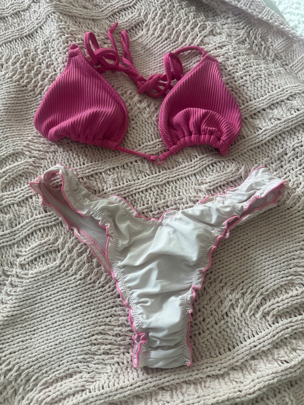 La Hearts Ribbed Pink Triangle Bikini Top with White Ruffle Bikini Bottom